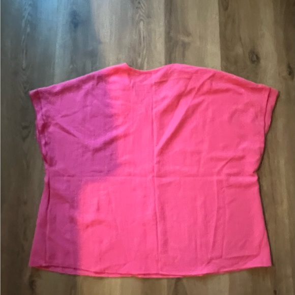 Cute boutique top - Picture 2 of 4